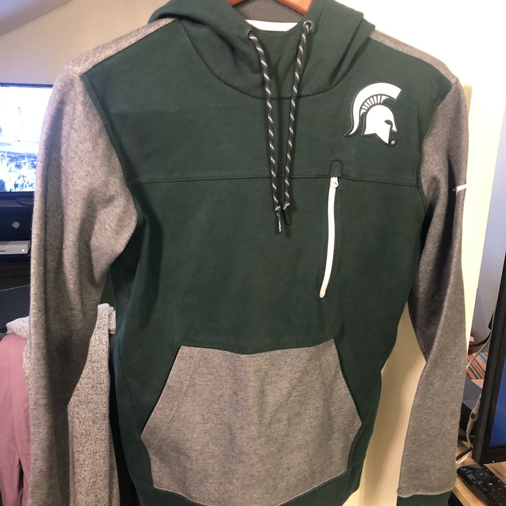 NIKE dri-fit hoodie MSU Michigan State sz M